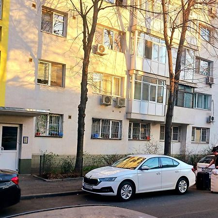 The House In The Park Bucharest Apartman Kültér fotó