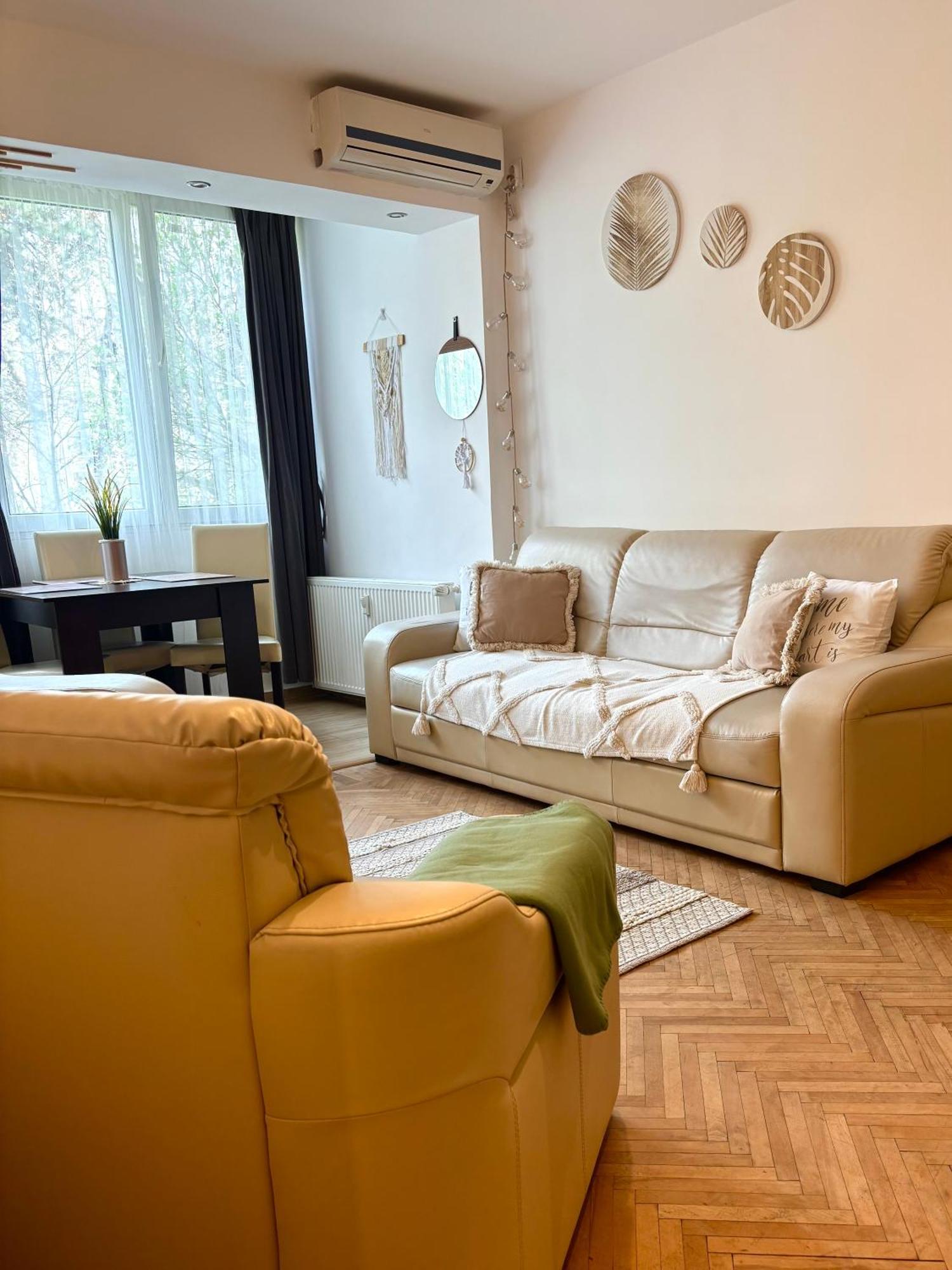 The House In The Park Bucharest Apartman Kültér fotó